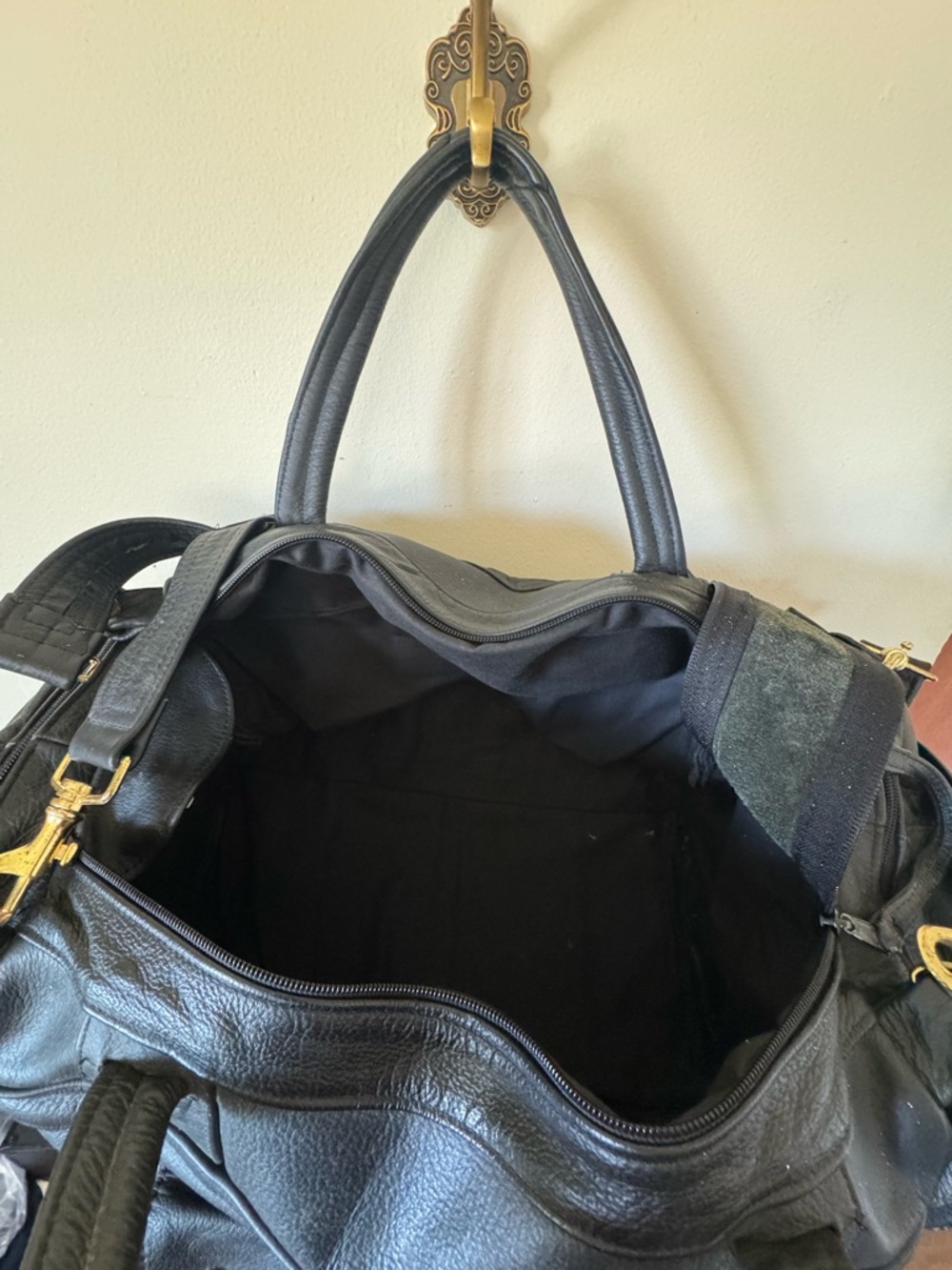 Genuine Calfskin Leather Black Vintage Duffle Bag XL - Picture 8 of 9